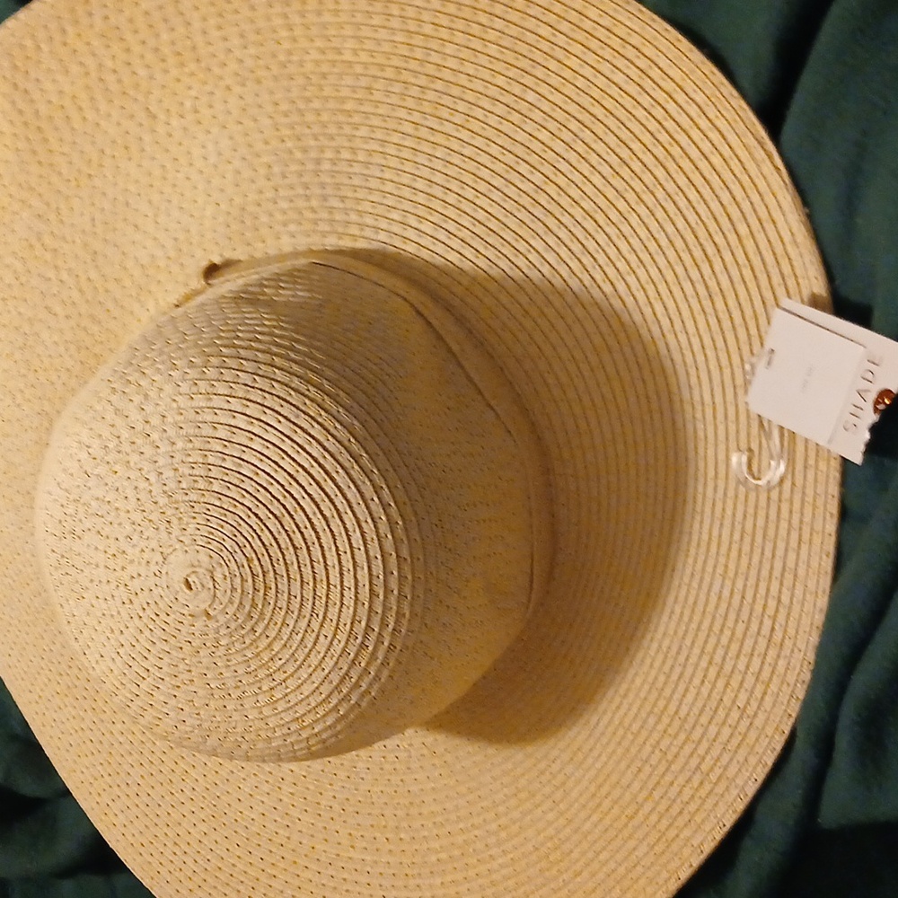 womens hat with broad brim